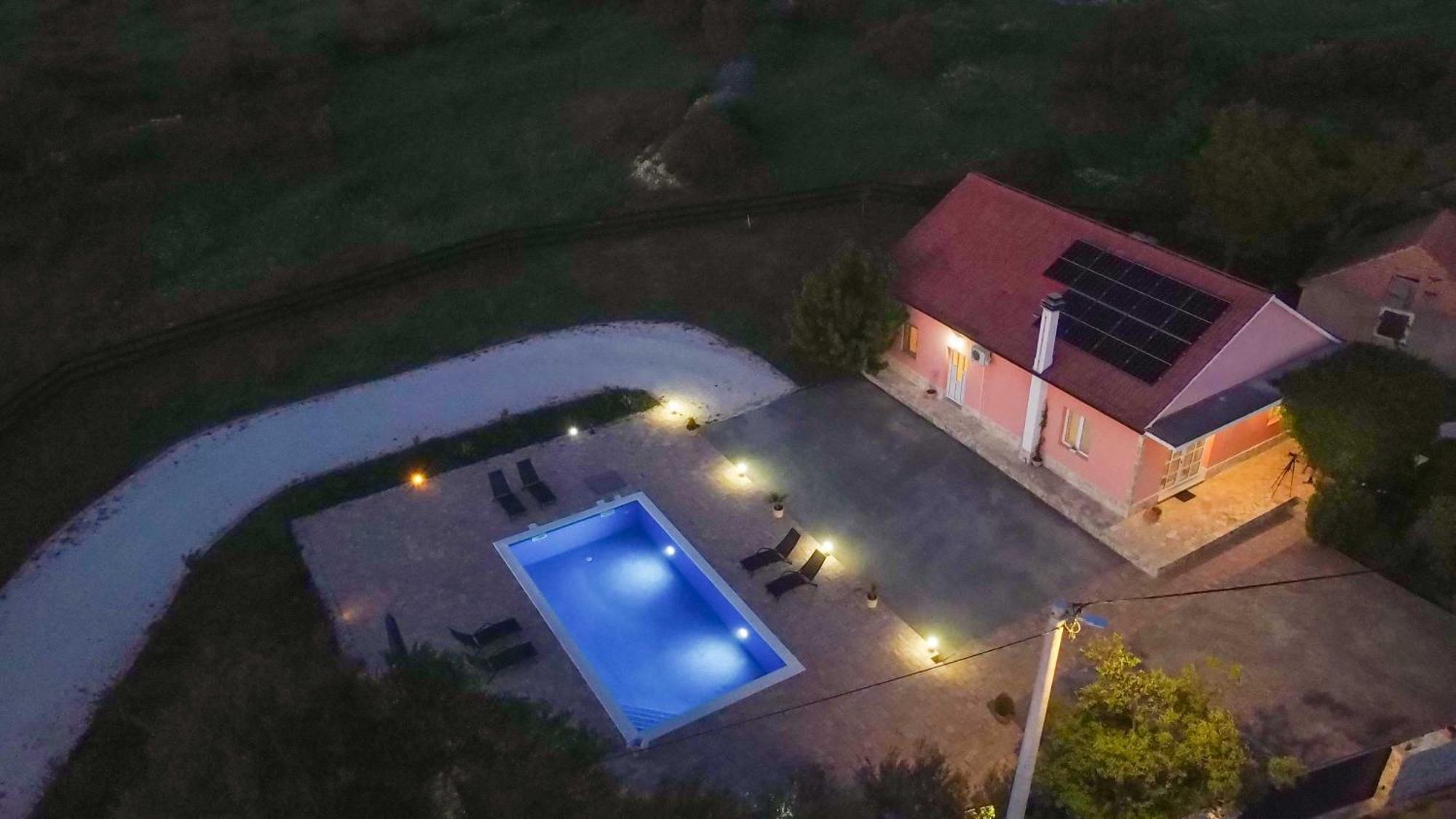 Iris Holiday Home Trbounje Eksteriør bilde