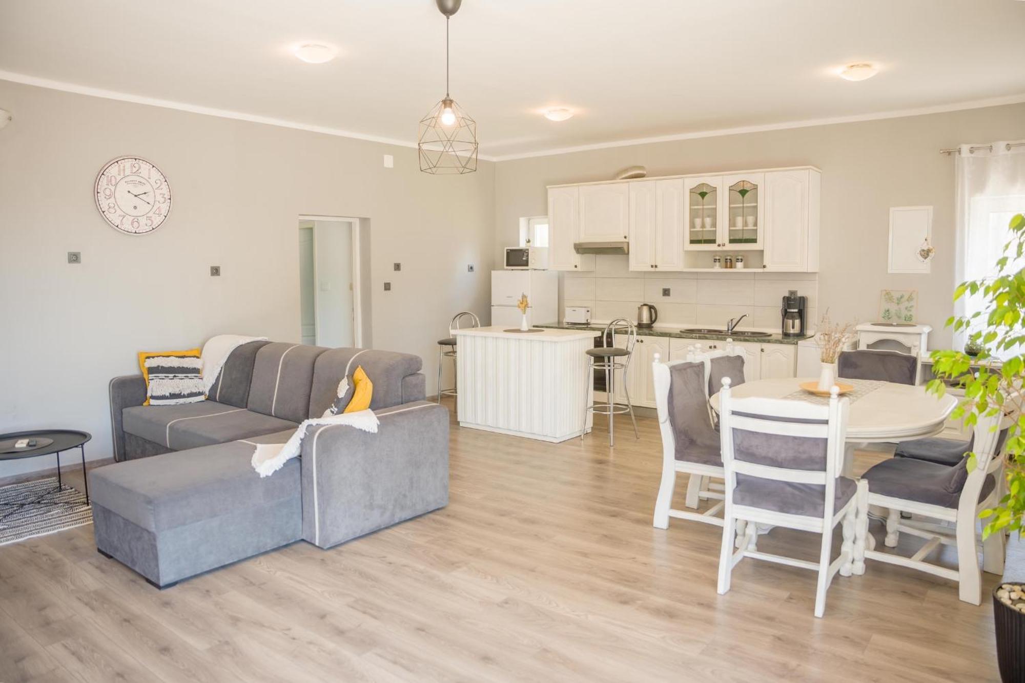 Iris Holiday Home Trbounje Eksteriør bilde